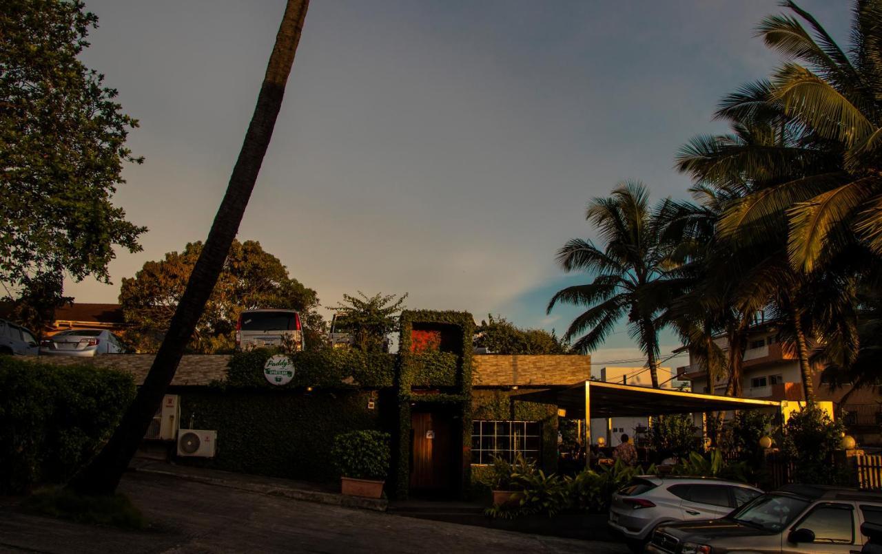 Mamba Point Hotel มอนโรเวีย ภายนอก รูปภาพ