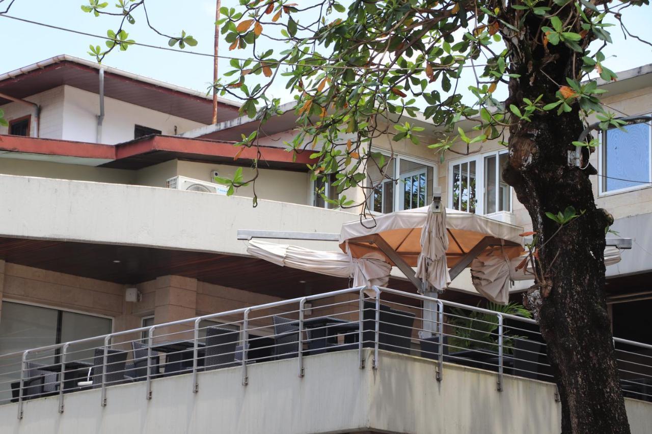 Mamba Point Hotel มอนโรเวีย ภายนอก รูปภาพ