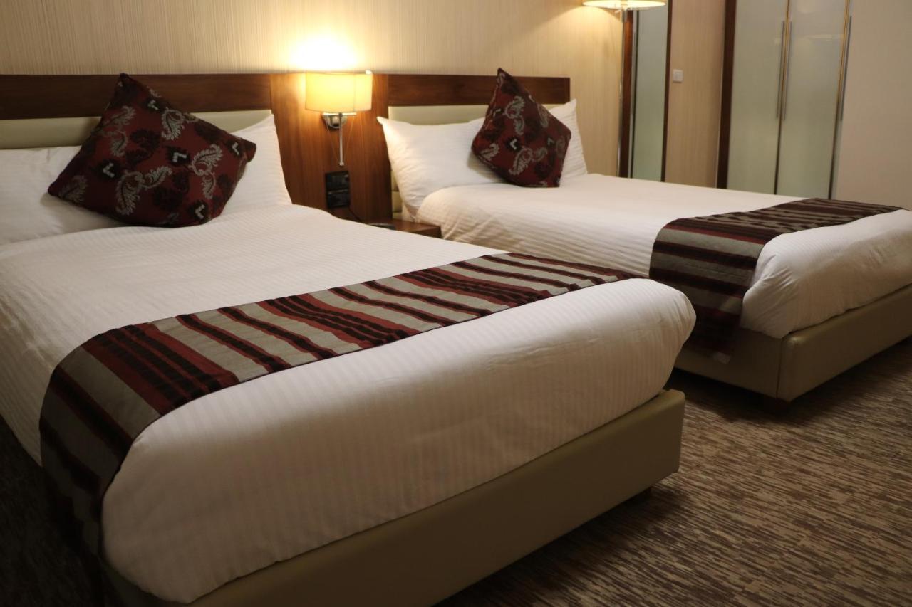 Mamba Point Hotel มอนโรเวีย ภายนอก รูปภาพ